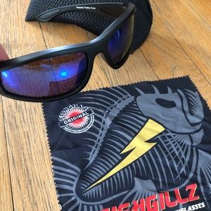 FishGillz floating polarized sunglasses